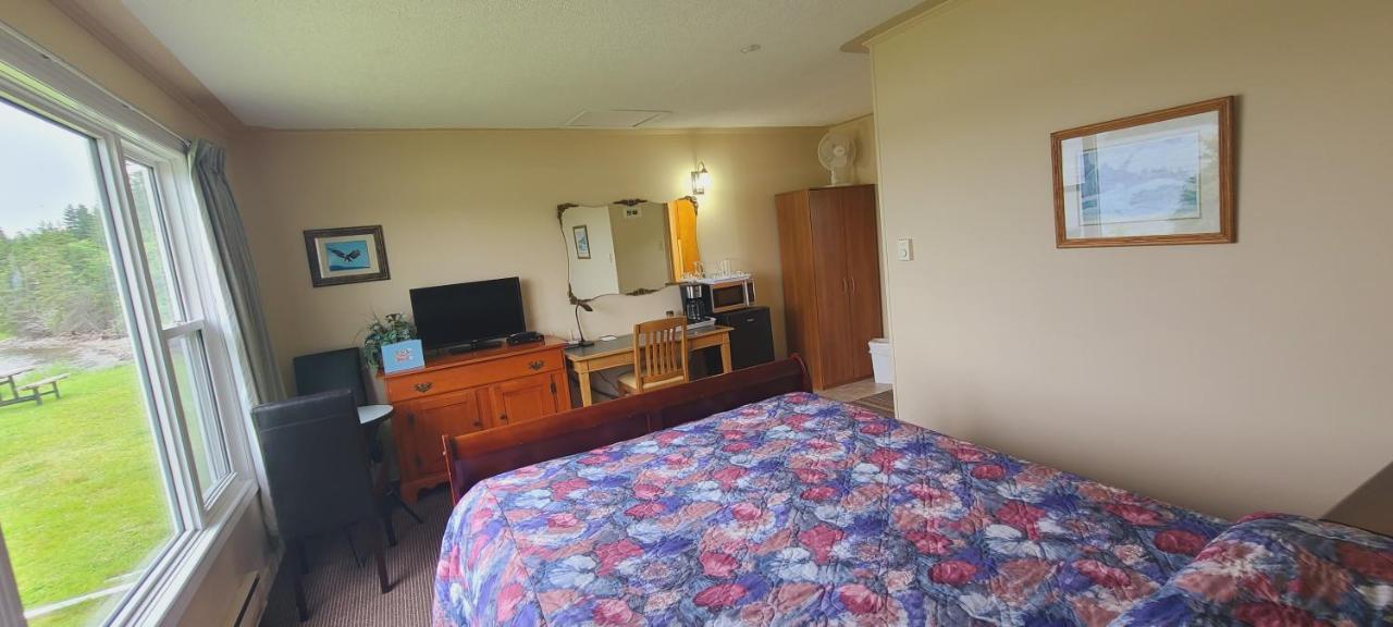 St Ann'S Motel & Cottage Baddeck Inlet Esterno foto