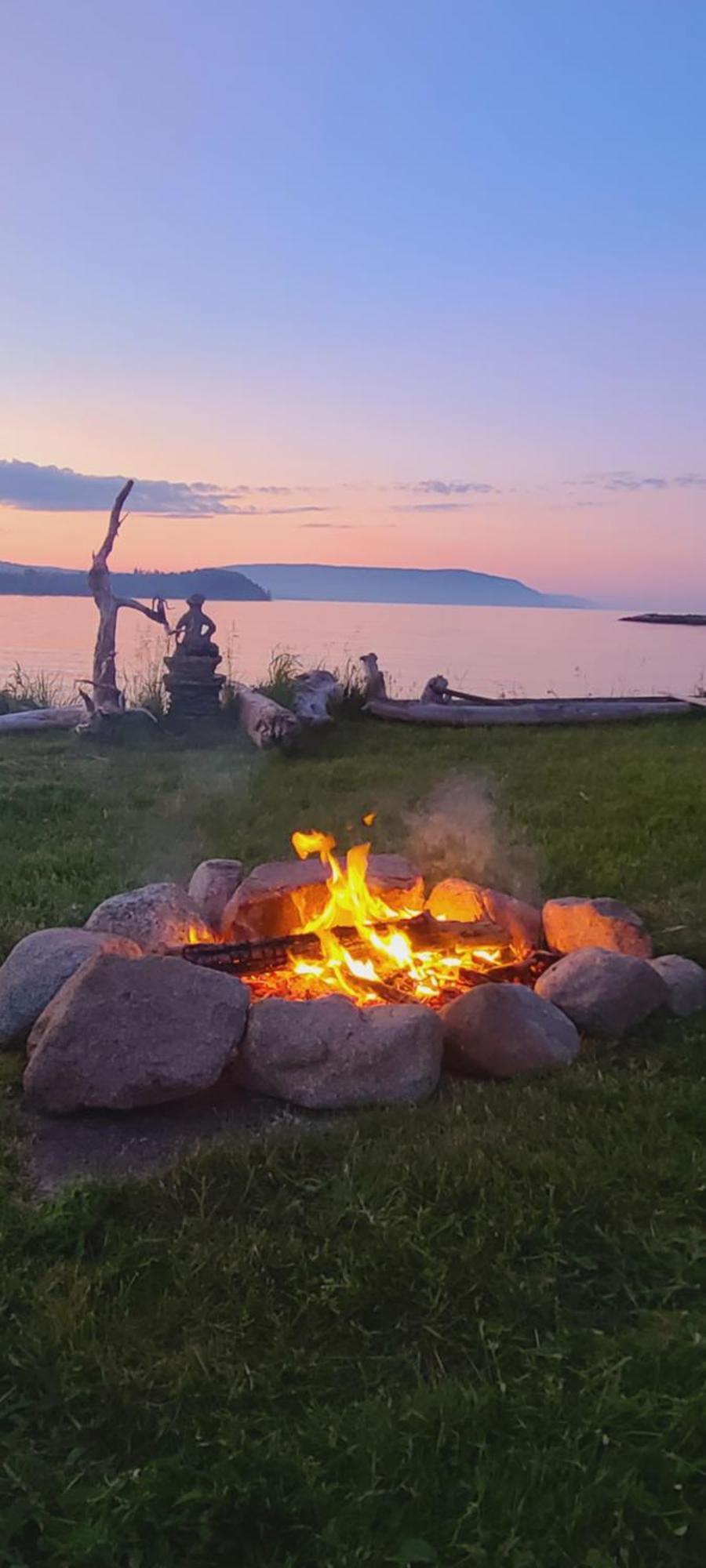 St Ann'S Motel & Cottage Baddeck Inlet Esterno foto